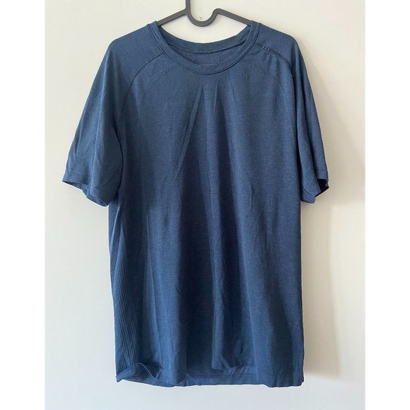 lululemon athletica Other - Lululemon Men's Training Shirt - size L